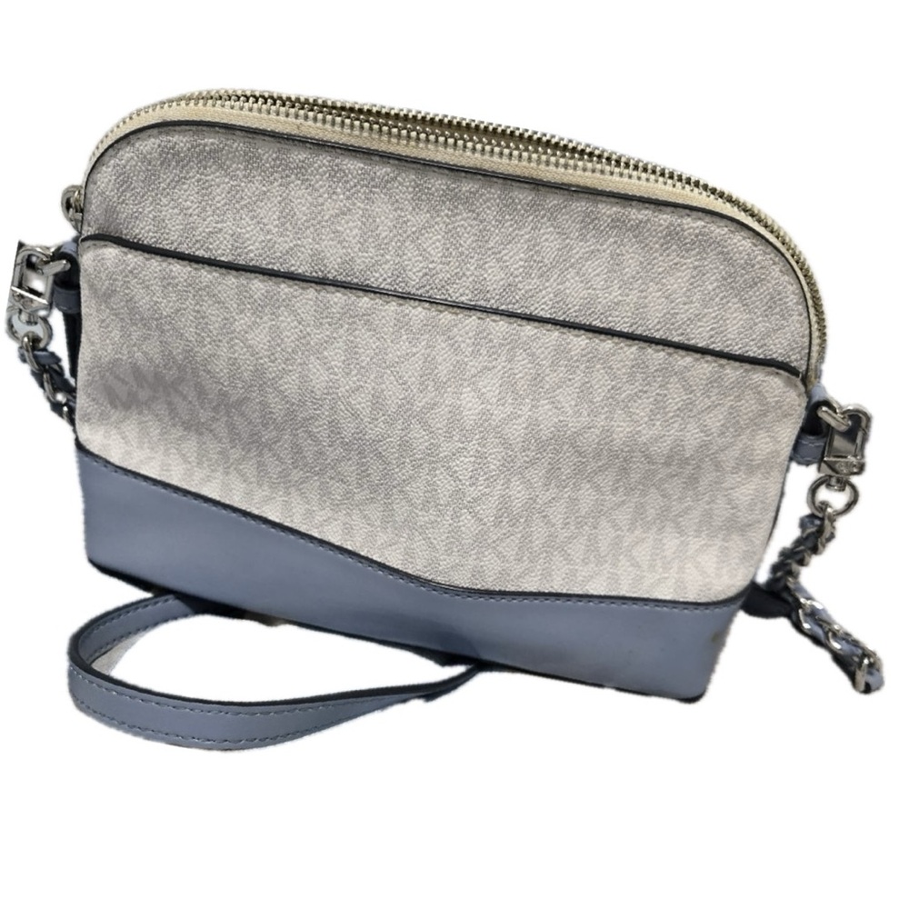 Michael Kors crossbody bag in excellent condition